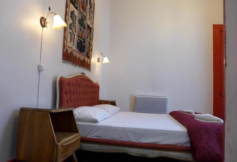 La Casa Roja Hostel | Santiago de Chile | Santiago | Chile 12