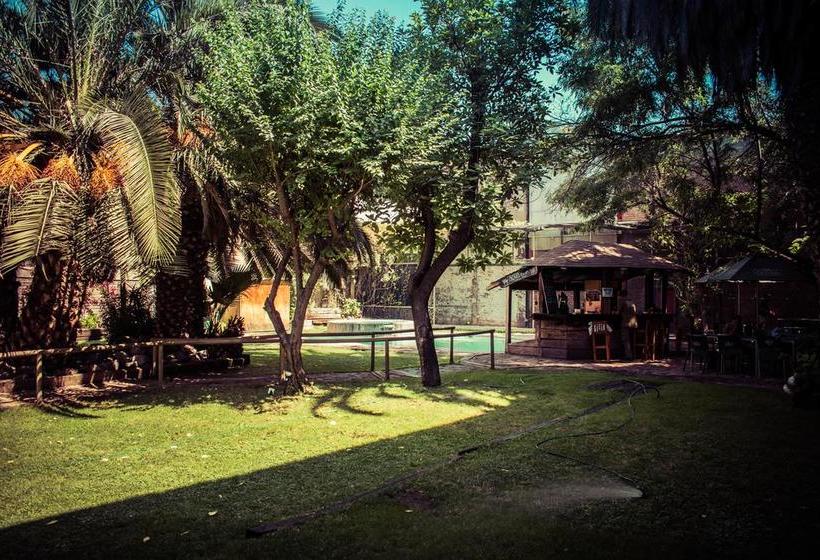 La Casa Roja Hostel | Santiago de Chile | Santiago | Chile 3