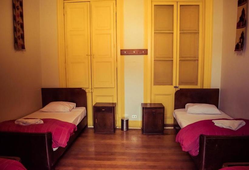 La Casa Roja Hostel | Santiago de Chile | Santiago | Chile 9