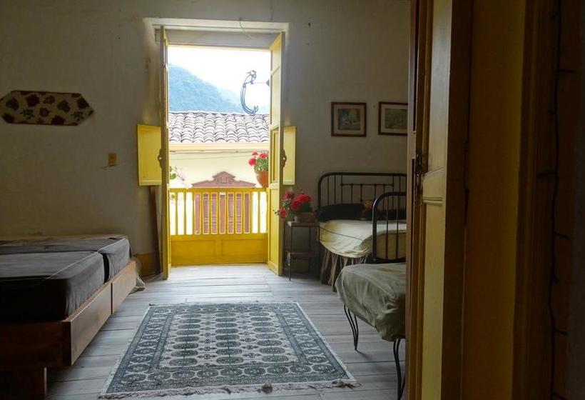 Bed and Breakfast La Casa Amarilla | Jardín | Antioquia | Colombia 5