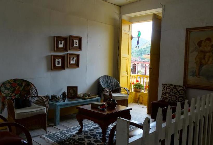 Bed and Breakfast La Casa Amarilla | Jardín | Antioquia | Colombia 6