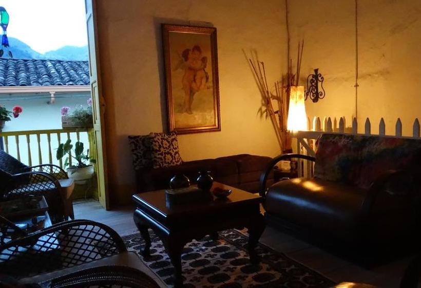 Bed and Breakfast La Casa Amarilla | Jardín | Antioquia | Colombia 9