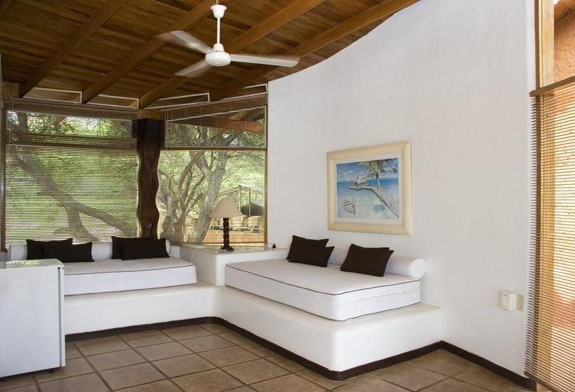 Hotel Punta Sal Suites & Bungalows Resort | Canoas de Punta Sal | Contralmirante Villar | Perú 19