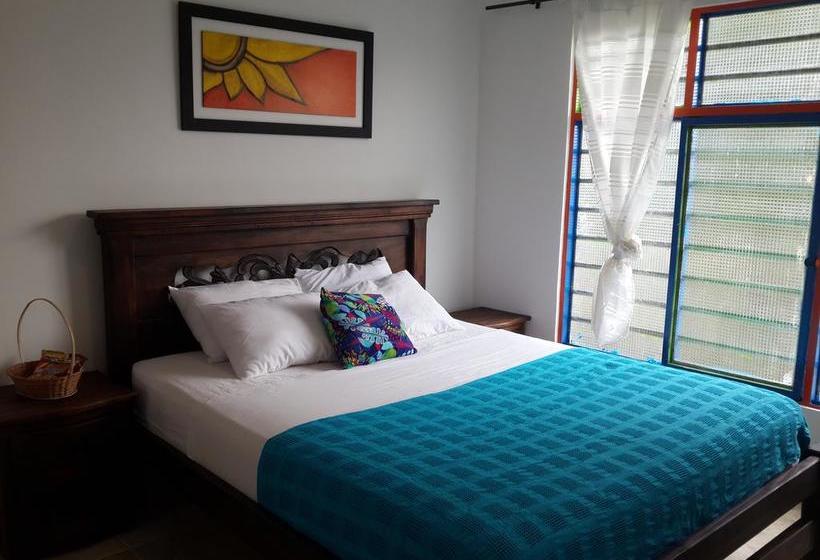 Bed and Breakfast Solar Villa El Eden | El Edén | Quindío | Colombia 9