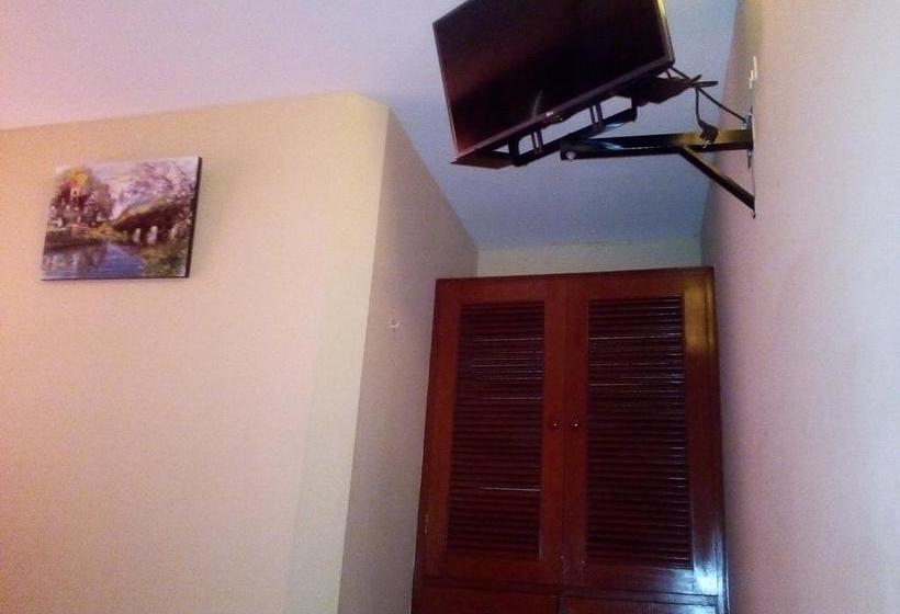 Hotel Roble 18 | Tacna | Tacna | Perú 7