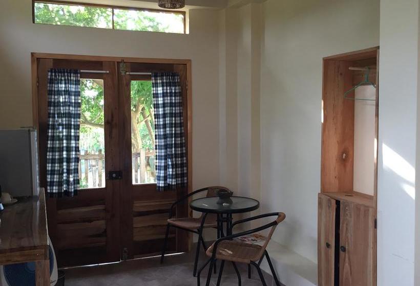 Bed and Breakfast Casa De Fiona | Puerto López | Manabí | Ecuador 1