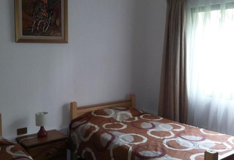 Albergue Hostal Del Prado