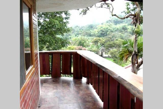 Bed and Breakfast El Quetzal De Mindo | Mindo | Pichincha | Ecuador 12