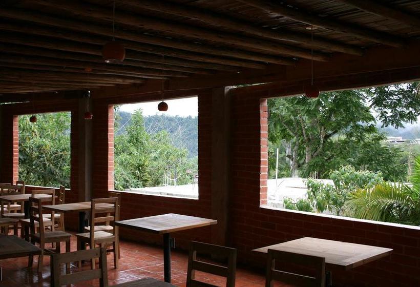 Bed and Breakfast El Quetzal De Mindo | Mindo | Pichincha | Ecuador 6