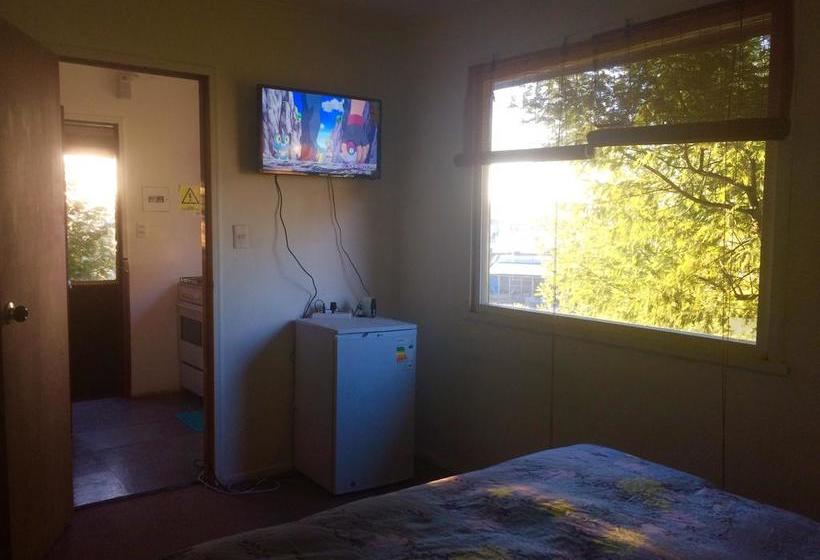 Bed and Breakfast Austral View Hostel Los Lagos