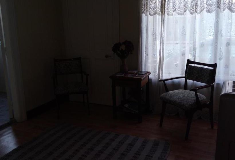 Bed and Breakfast Hostal Grey | Punta Arenas | Magallanes y Antartica | Chile 14