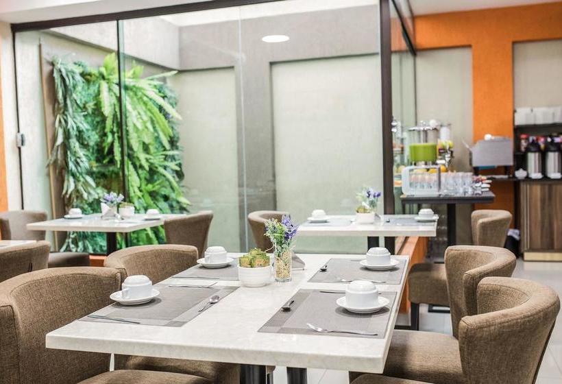 Hotel Howard Johnson Ciudad Del Este | Ciudad del Este | Paraguay | América del Sur 9