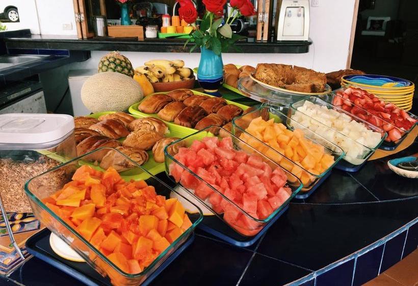 Bed and Breakfast Villa De Los Suenos | Montañita | Santa Elena | Ecuador 11