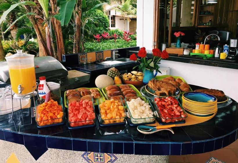 Bed and Breakfast Villa De Los Suenos | Montañita | Santa Elena | Ecuador 9