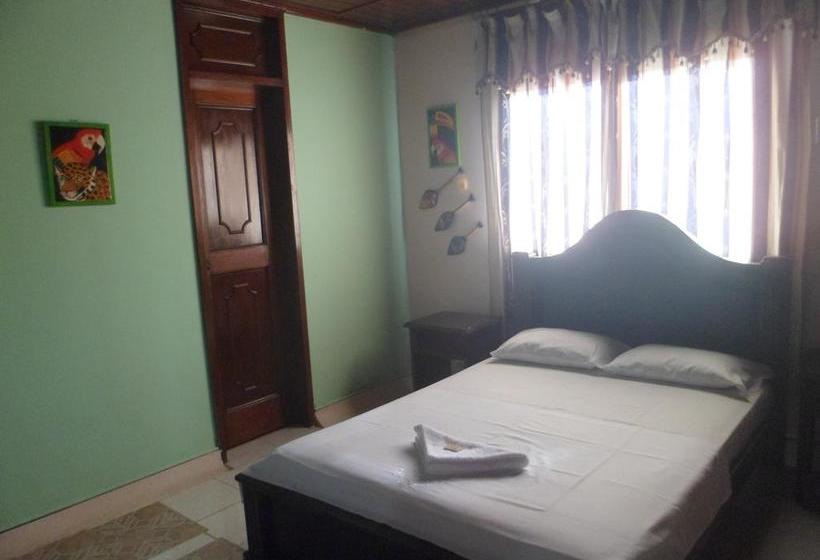 Hotel Pirarucu Leticia