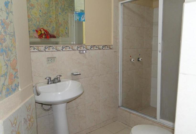 Albergue Hostal Fenix