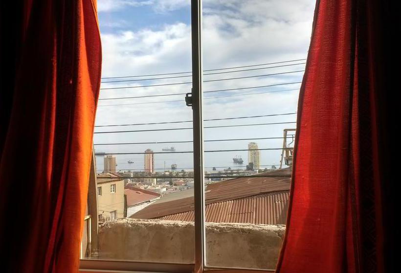 Hostel Mariposas | Valparaíso | Valparaiso | Chile 9