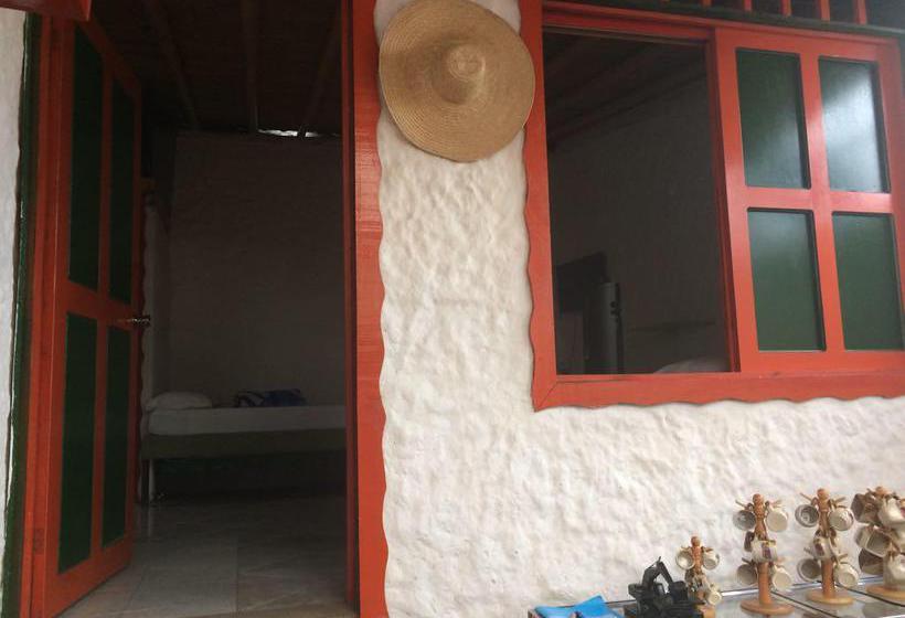 Bed and Breakfast Casa Hotel él Cafeto | Montenegro | Quindío | Colombia 2