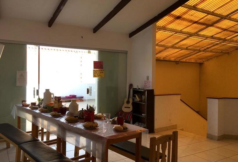 Albergue Spanish Friends | Sucre | Bolivia | América del Sur 12