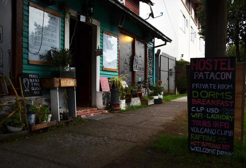 Hostel Patacon Pucon