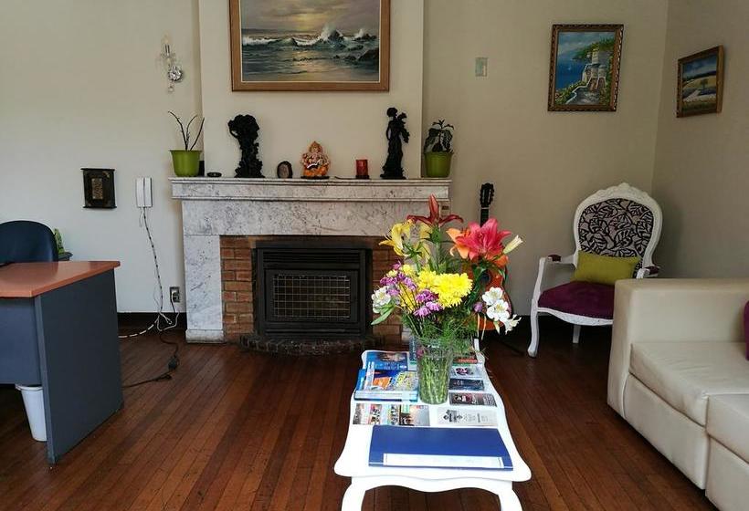 Albergue Hostal Los Acacios | Viña del Mar | Valparaiso | Chile 2