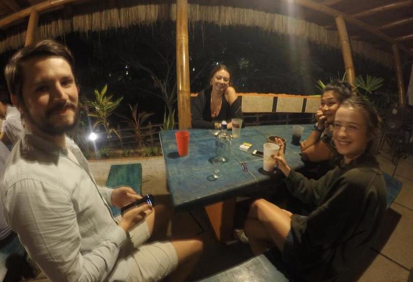 Kiwi Hostel Montanita | Montañita | Santa Elena | Ecuador 13