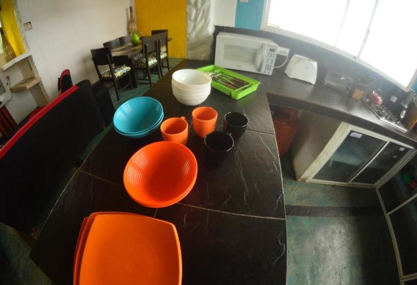 Kiwi Hostel Montanita | Montañita | Santa Elena | Ecuador 7