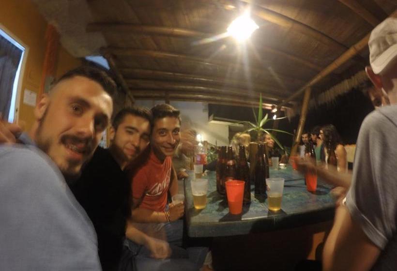 Kiwi Hostel Montanita | Montañita | Santa Elena | Ecuador 9