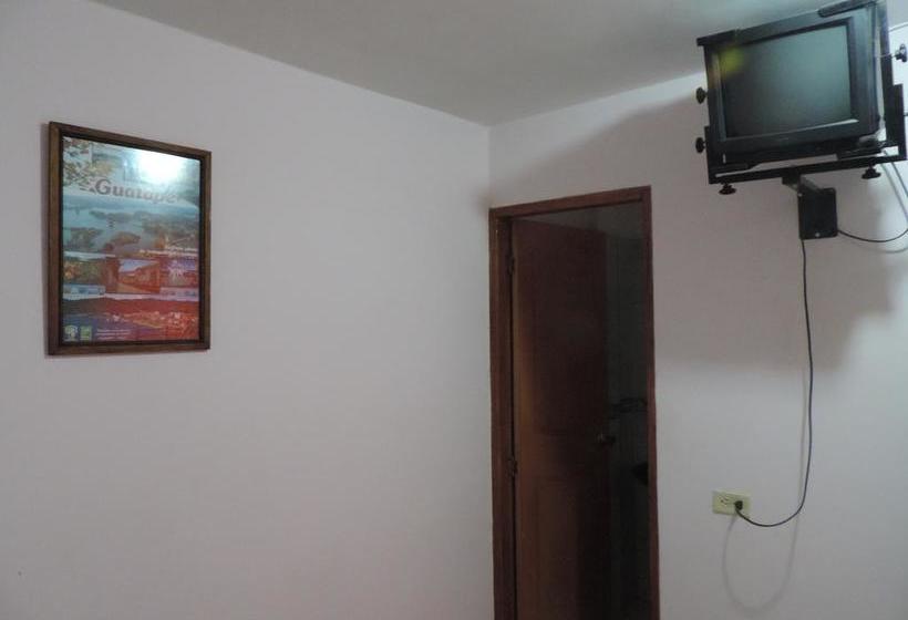 La Casona Hostel | Guatapé | Antioquia | Colombia 17