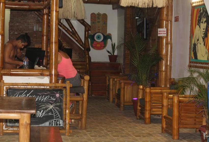 Hotel Morrison | Montañita | Santa Elena | Ecuador 3