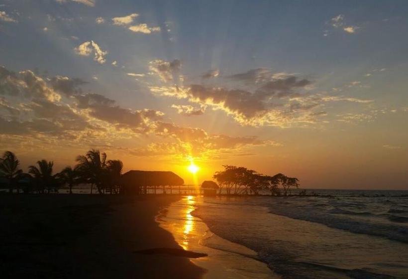 Hotel Playa Tiburón Sucre