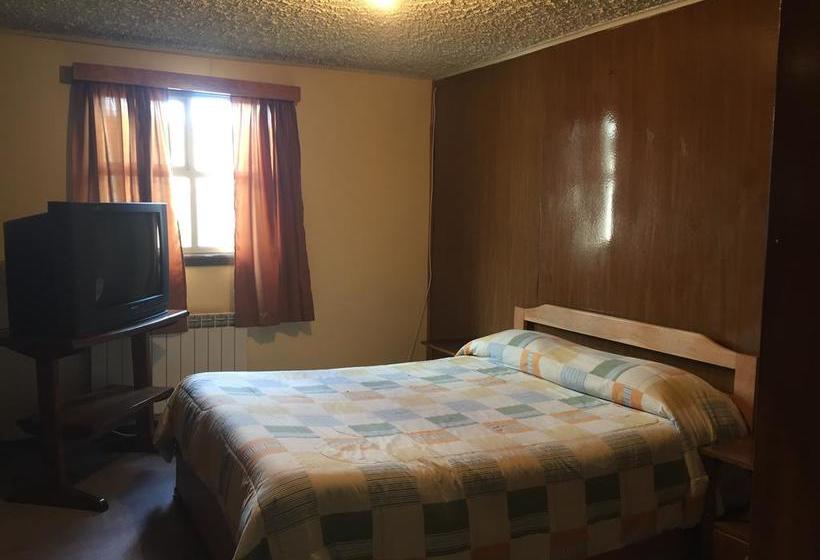 Albergue Hostal Balmaceda | Punta Arenas | Magallanes y Antartica | Chile 10