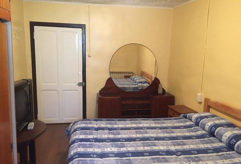 Albergue Hostal Balmaceda | Punta Arenas | Magallanes y Antartica | Chile 6