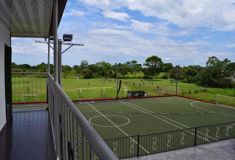 Hotel Deportivo Y Recreativo Los Gemelos | Villavicencio | Meta | Colombia 1