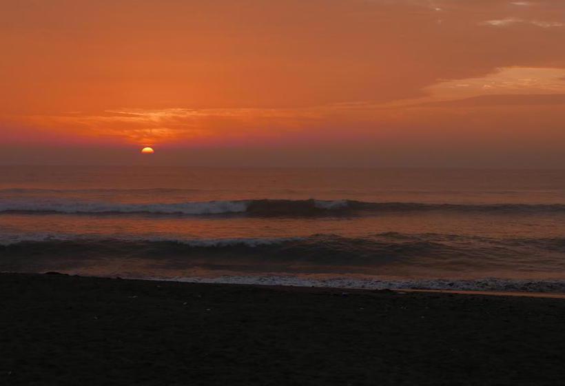 Hotel Libertad | Huanchaco | Trujillo | Perú 13
