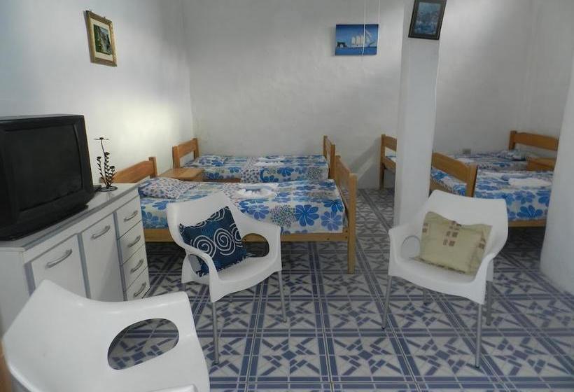 Bed and Breakfast Penguin Guest House | Puerto Ayora | Galápagos | Ecuador 12