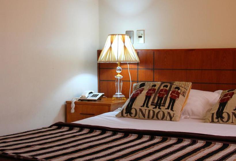 Travel International Hostel Café | Viña del Mar | Valparaiso | Chile 11