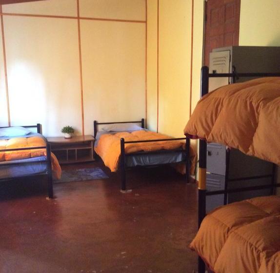 Albergue Casa Fatima Hotu | Hanga Roa | Valparaiso | Chile 11