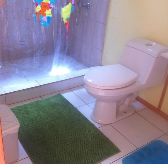 Albergue Casa Fatima Hotu | Hanga Roa | Valparaiso | Chile 15