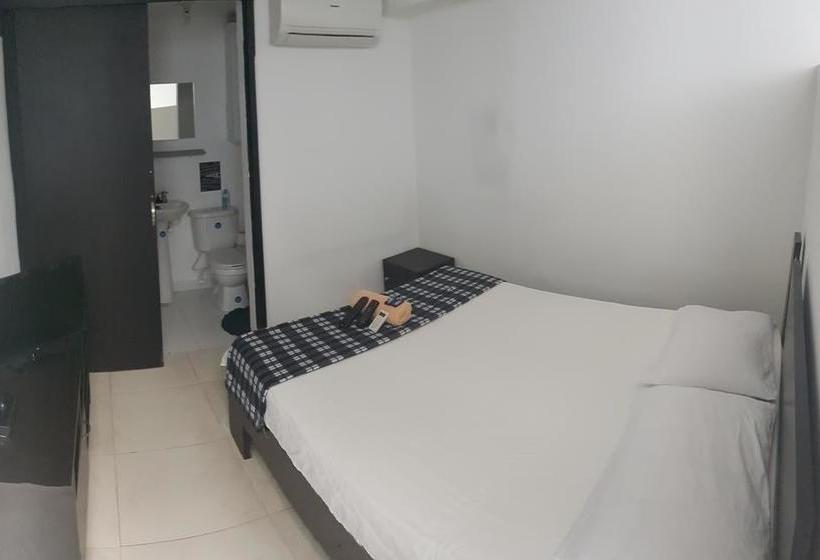 Hotel Pixel House Hospedaje | El Poblado | Antioquia | Colombia 1