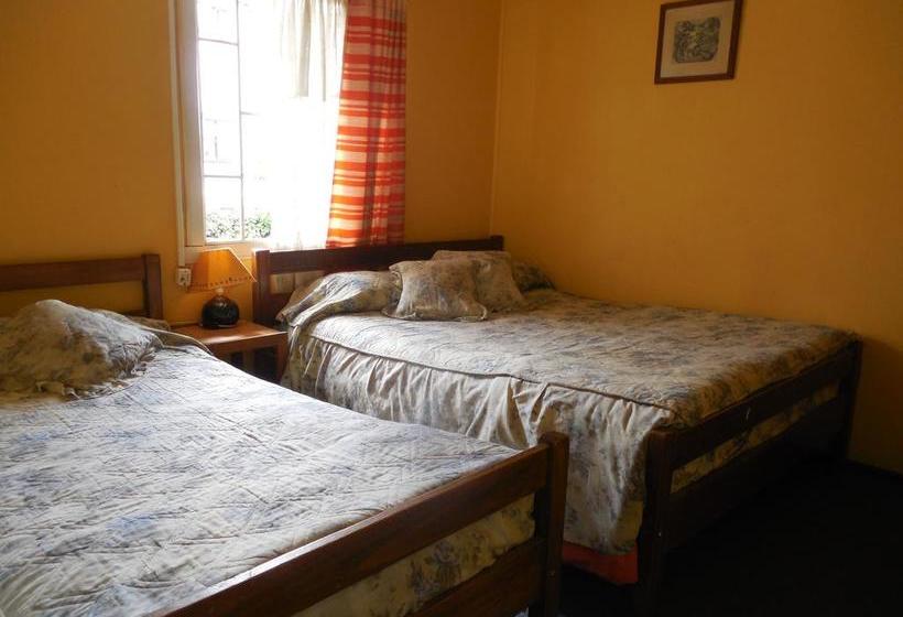 Albergue Hostal Y Cabañas Villa Beauchef | Valdivia | Los Lagos | Chile 13