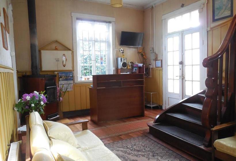 Albergue Hostal Y Cabañas Villa Beauchef | Valdivia | Los Lagos | Chile 2