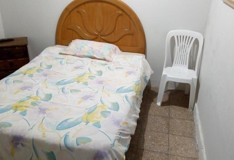 Albergue Hospederia Calle 5 | Callao | Provincia Constitucional del Callao | Perú 2