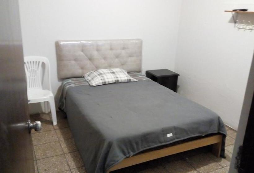 Albergue Hospederia Calle 5 | Callao | Provincia Constitucional del Callao | Perú 3