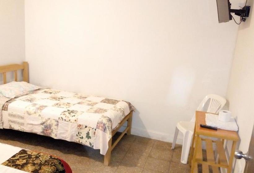 Albergue Hospederia Calle 5 | Callao | Provincia Constitucional del Callao | Perú 5