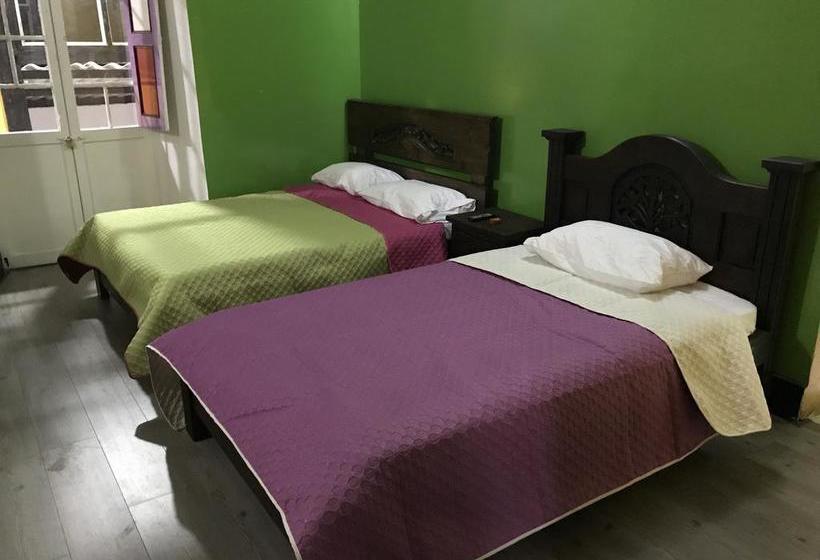 Hotel Colonial Bicentenario