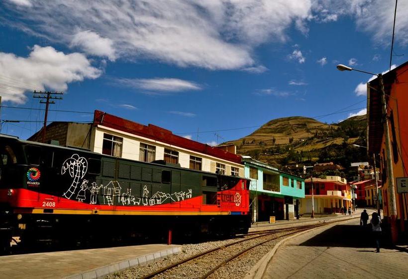 Community Hostel Alausi