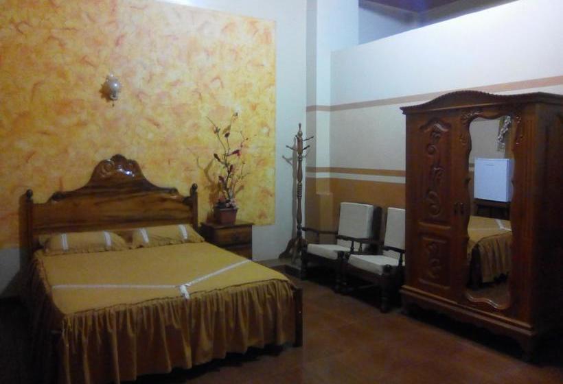 Hotel Christian | Riberalta | Bolivia | América del Sur 7