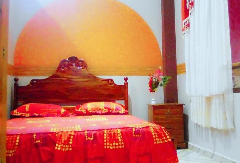 Hotel Christian | Riberalta | Bolivia | América del Sur 9