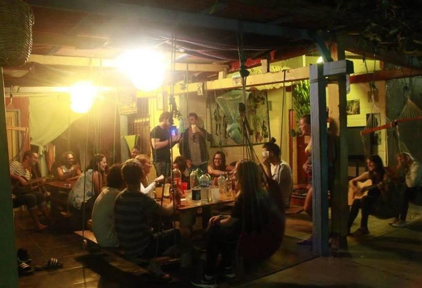 Albergue Chichi Babylon Backpacker Montañita